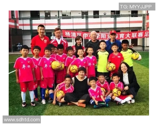 足球球星突发重病引关注 医疗团队全力抢救全世界为其祈祷